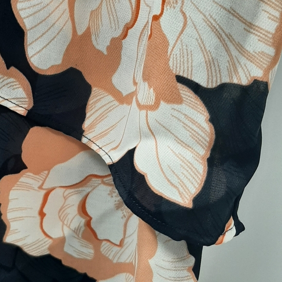 CAbi Blossom Floral Cap Sleeve Double Layer Blouse - Picture 8 of 10